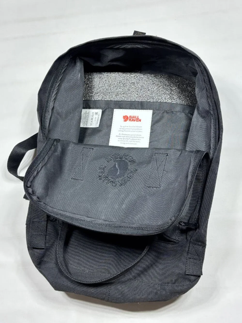 Fjallraven Re-Kanken Black Monochrome Recycled Polyester Backpack Daypack 16L